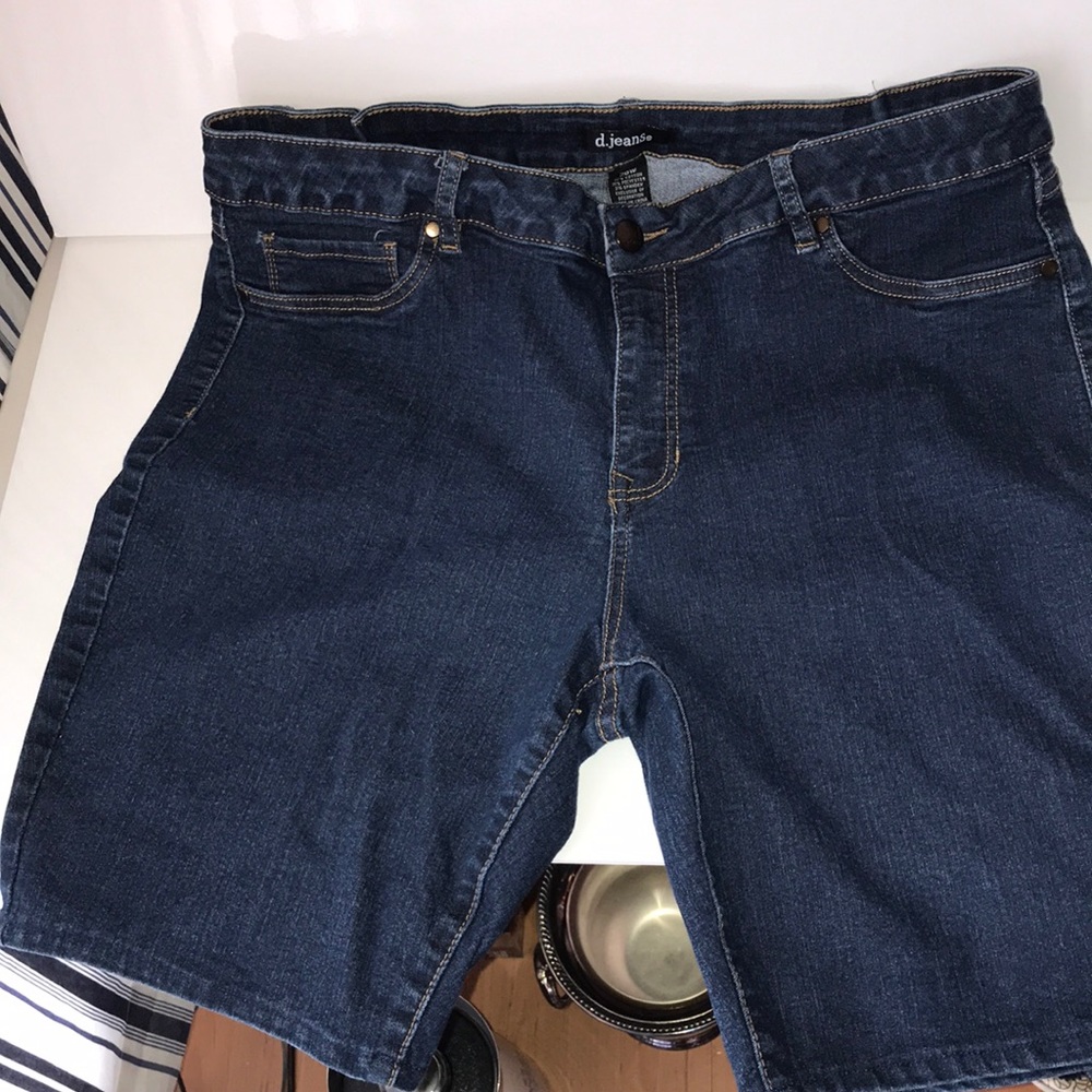 Denim shorts with modest length